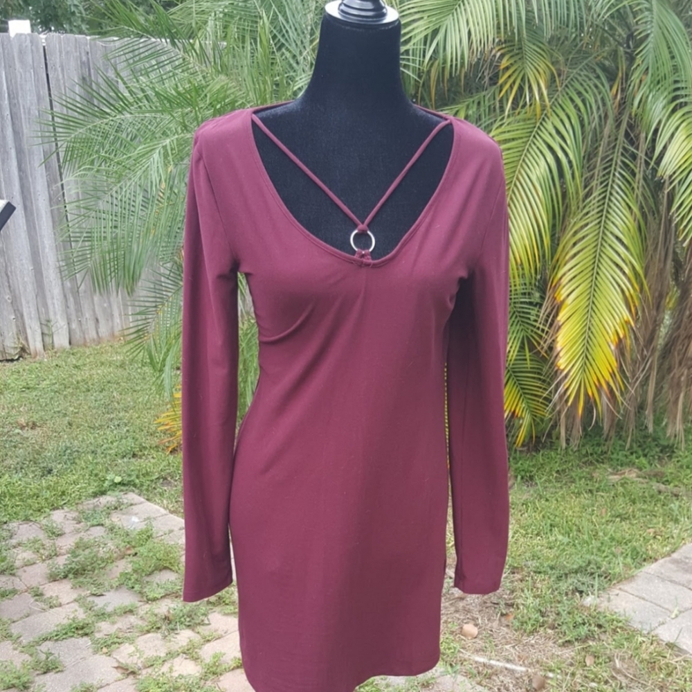 Dress 🎁 - Picture 1 of 3